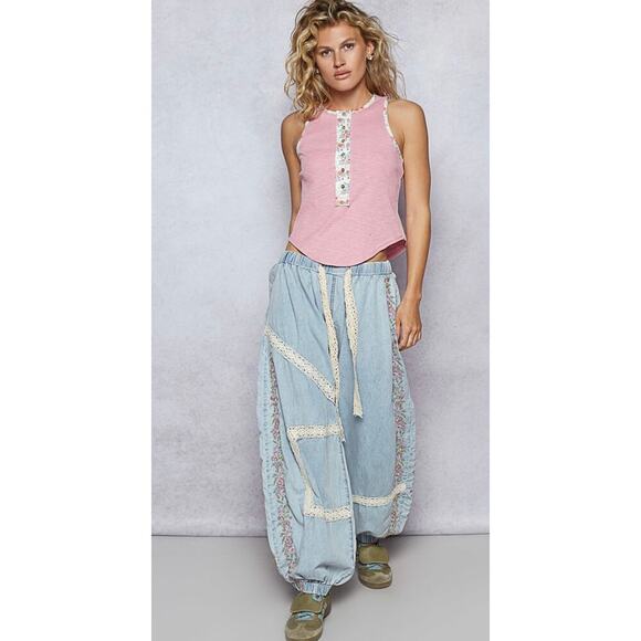 POL-Jogger pants in double gauze, embroidery detail - Picture 2 of 8